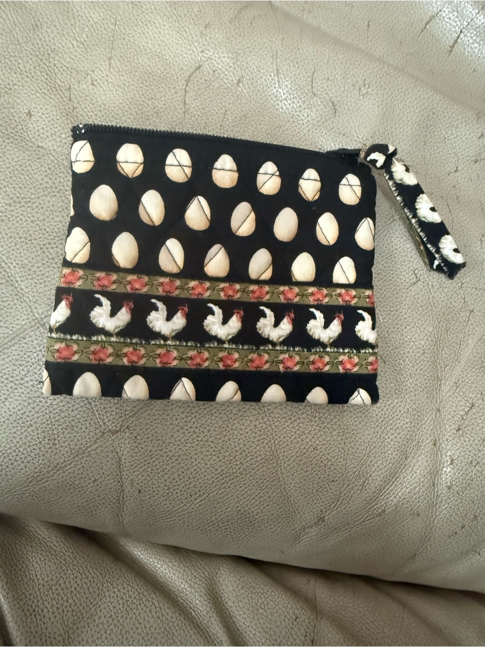 Vera Bradley Chanticleer Coin Pouch ❤️🐓🖤🥚🍃